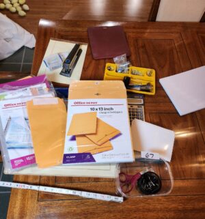 m67- various office supplies - Image 1