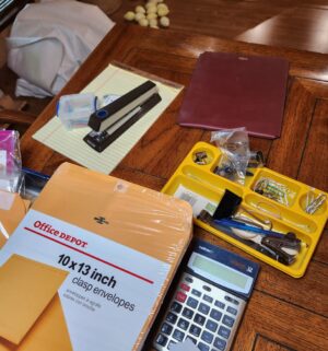 m67- various office supplies - Image 2