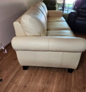 m81- Meadowridge Leather Sofa. Lemon Color. Great Shape - Image 5