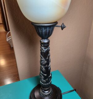 m93- Glass Shade Table Lamp - Image 3