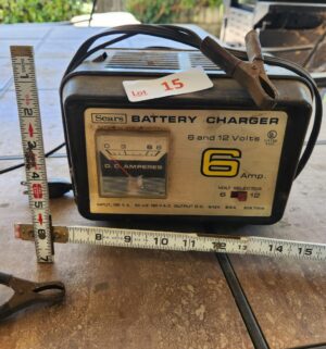 o15- Sears Battery Charger