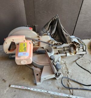 o39- Chicago 10 inch compound slide miter saw. Tested/works