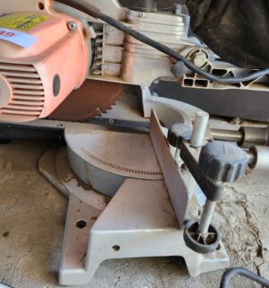 o39- Chicago 10 inch compound slide miter saw. Tested/works - Image 3