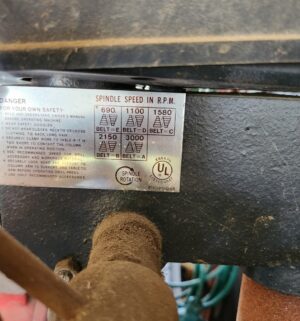 o40- Older 5 Speed Drill Press. 1/3hp 1/2in chuck. Tested/Works - Image 3