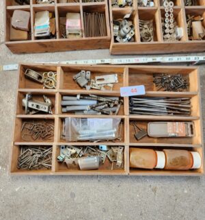 o44- vintage wooden organizers w/ hardware - Image 3