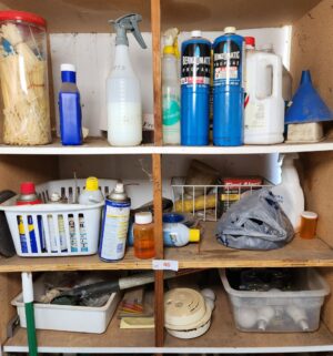 o46- contents of the cabinet