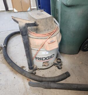 o50- Ridgid Shop Vac 12 gal. Tested/works