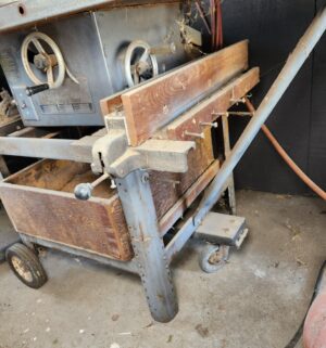 o51- Likely Craftsman 10 inch Table saw w/ blades. Tested/works - Image 4