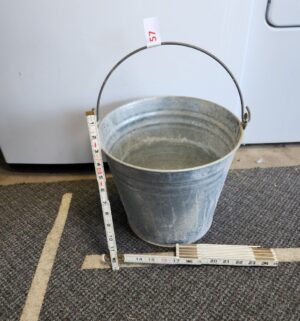 o57- galvinized bucket
