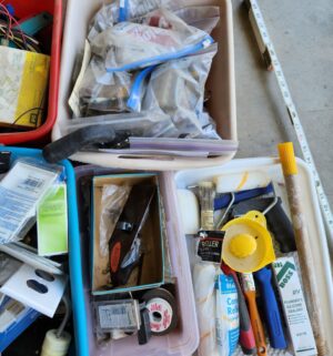o66- sm totes of electrical, hardware, misc items - Image 5