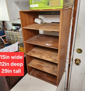 o83- wooden bookcase