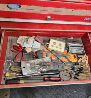 o86- Craftsman 2 piece tool box w/ contents - Image 4