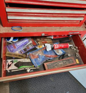 o86- Craftsman 2 piece tool box w/ contents - Image 5
