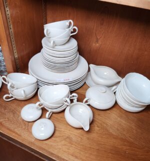 o103- vintage dish set