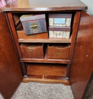 o110- Vintage Stereo Cabinet Only - Image 3