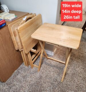 o111- TV Trays w/ holder