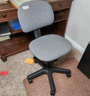 o118- office chair