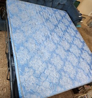 o133- Long Sofa Bed. Very Clean. Side needs to be re-attached. - Image 3