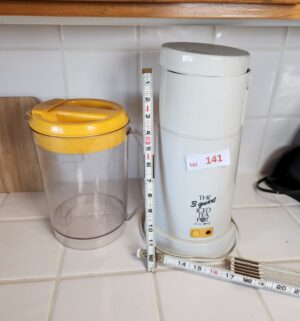o141- pitcher, iced tea pot