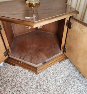 o160- End Table - Image 3