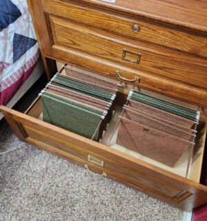 o166- Oak Lateral File Cabinet no key - Image 3