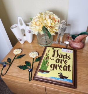 o192- misc items on dresser