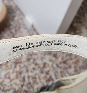 o195- Shoes size 10 - Image 3