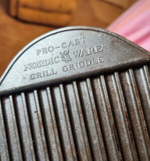 o211- Pro Cast Nordic Ware Grill Griddle - Image 4