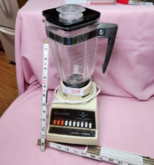 o219- Osterizer Blender