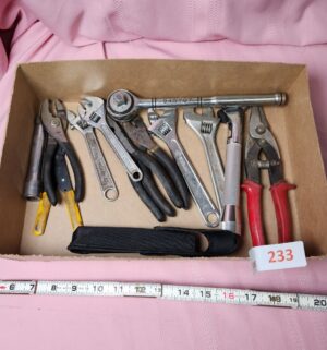 o233- flat of tools