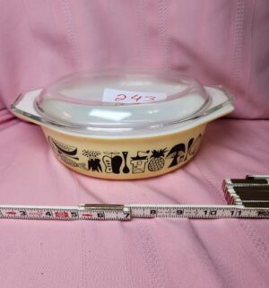 o243- Pyrex "Mod Kitchen" promotional casserole dish