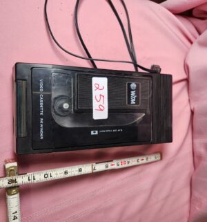 o259- video cassette rewinder