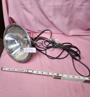 o273- shop lamp
