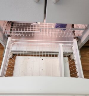 o302- Kenmore Elite French Door Refrigerator. Ice Maker/works. - Image 7