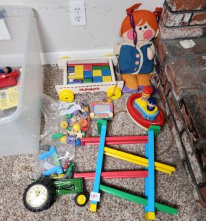 o303- Playskool Wagon, other vintage tools