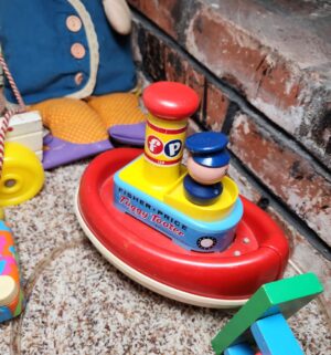 o303- Playskool Wagon, other vintage tools - Image 4