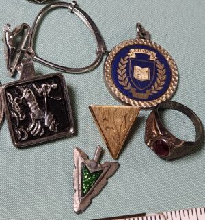 v52- Vintage jewelry, rings, necklaces, pendants - Image 3