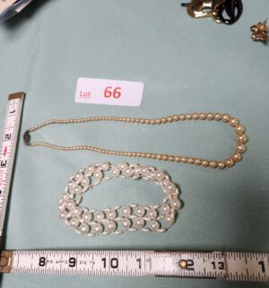 v66- Vintage Pearls