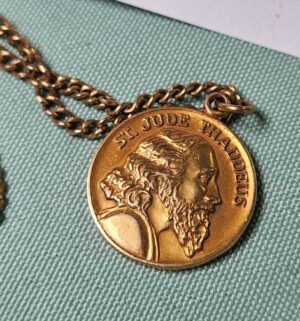 v88- Sacred Heart of Jesus Medallion 10k gold SF marked. 12k gold filled chain - Image 3
