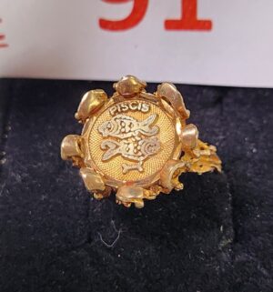 v91- Pisces Zodiac Signet Ring 14kt gold