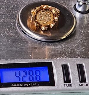 v91- Pisces Zodiac Signet Ring 14kt gold - Image 6