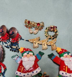v107- Pins, Earrings - Image 3
