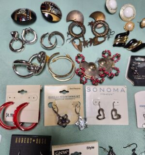 v108- Fashion Earring Collection - Image 3