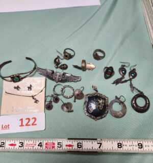 v122- Collection of Sterling Silver Jewelry