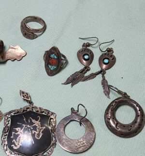 v122- Collection of Sterling Silver Jewelry - Image 3