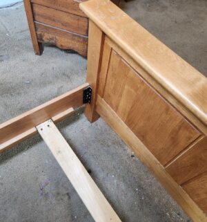 w7- Queen Bed Frame. Good Shape - Image 3