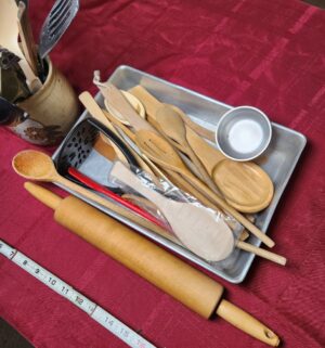 w21- Shot Glasses & Kitchen Utensils - Image 4