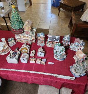 w28- Christmas House Collection