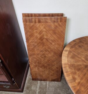 w42- Vintage Wooden Dining Table. No chairs. Very good shape - Image 3