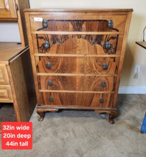 w64- English Art Deco Chest of Drawers
